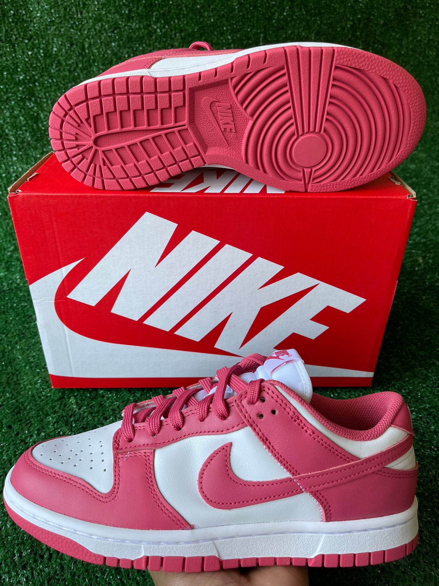 Nike Dunk Low "Archeo Pink"