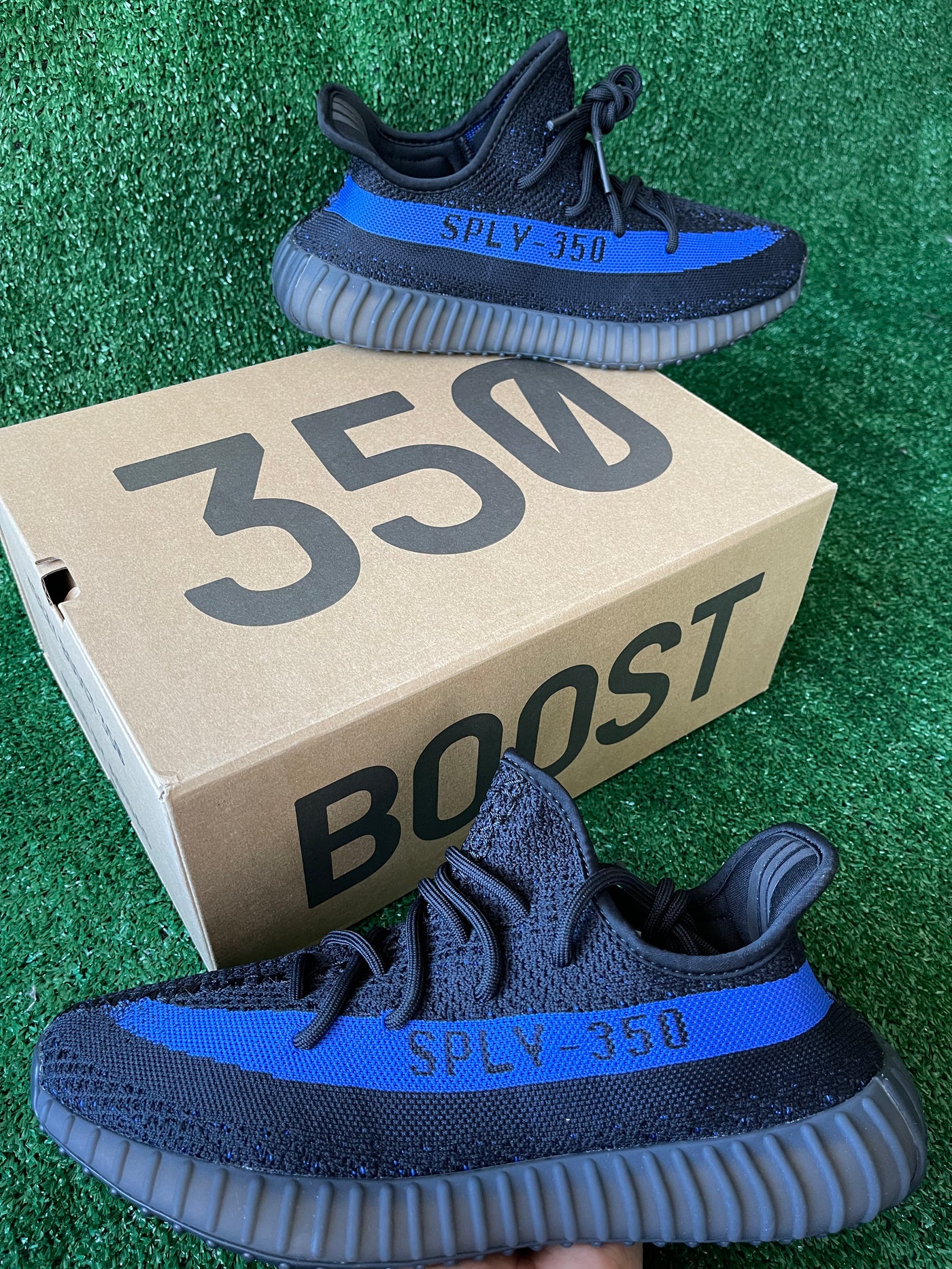 Yeezy Boost 350 "Dazzling Blue"