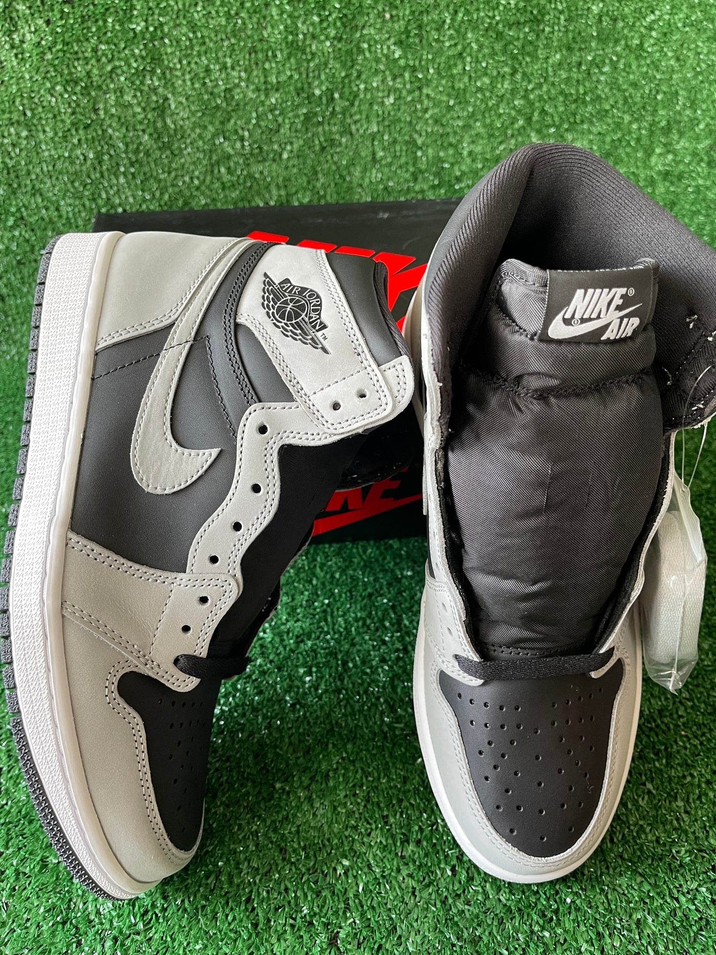 Air Jordan 1 Retro High "Shadow 2.0"