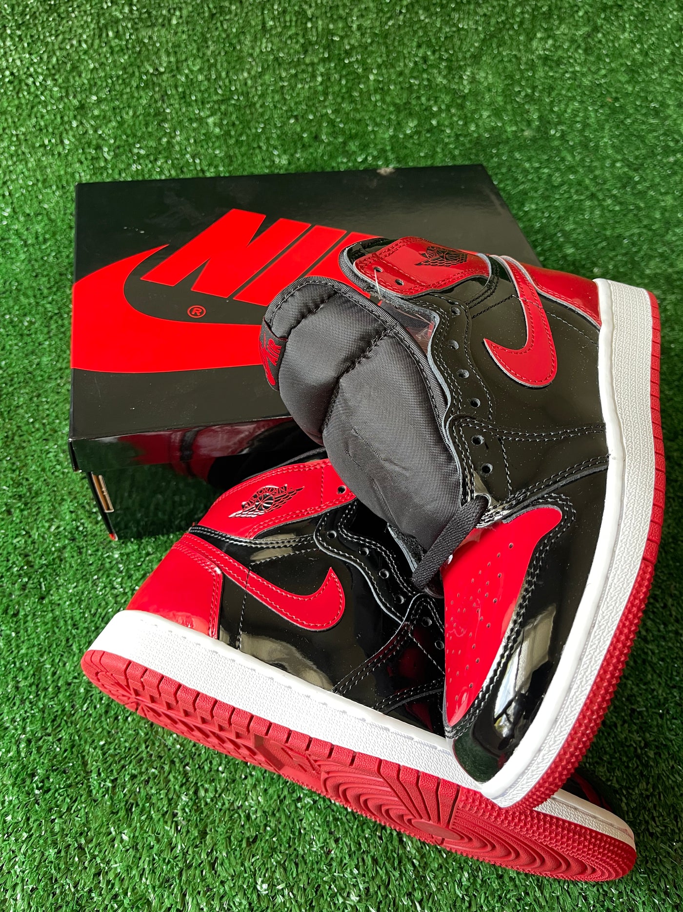 Air Jordan 1 Retro High "Patent Breds"