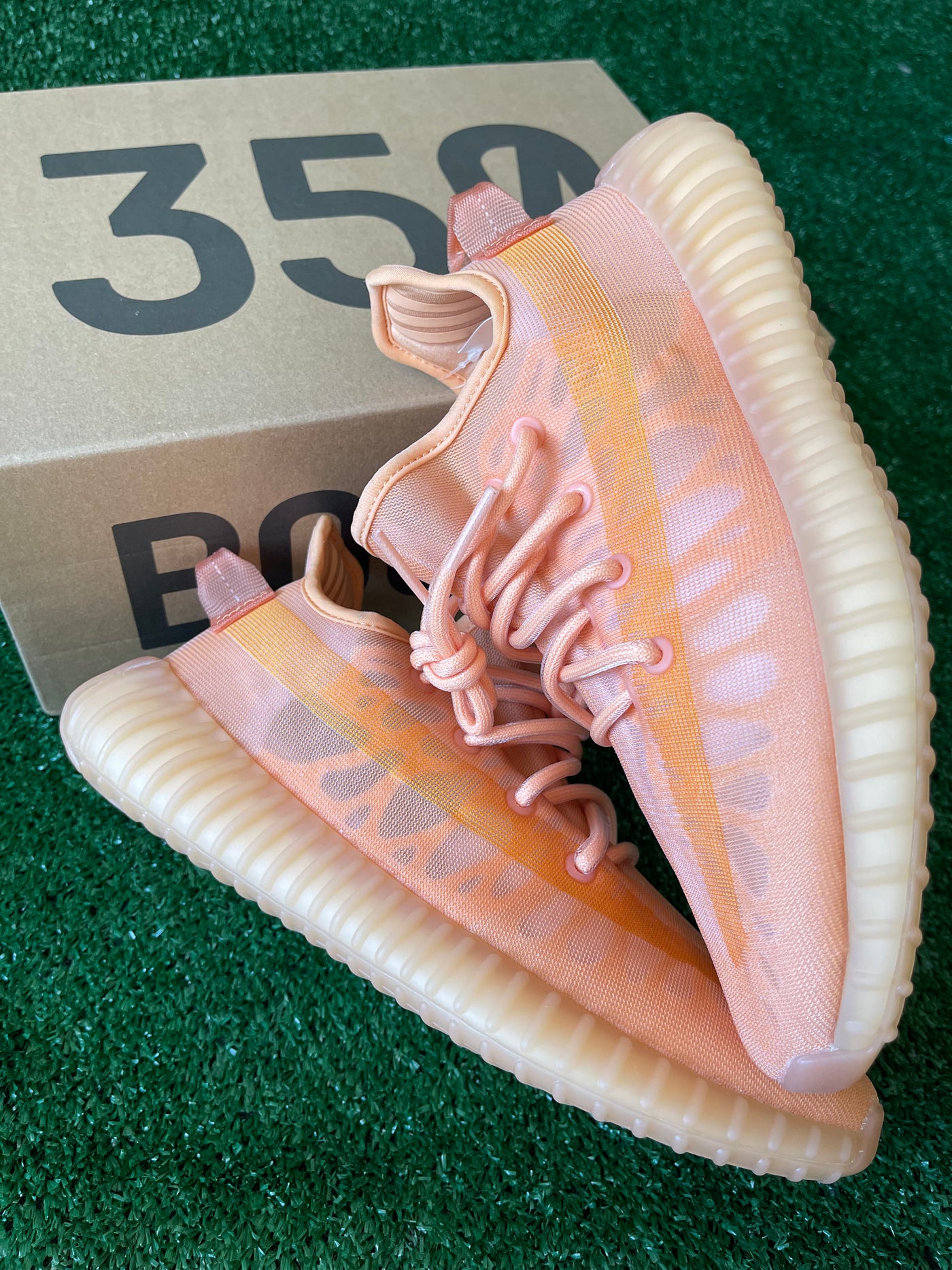 Yeezy Boost 350 "Mono Clay"