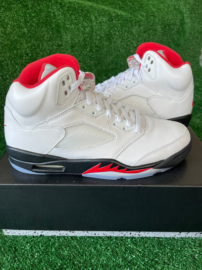 Air Jordan 5 Retro "Fire Red Silver Tongue"