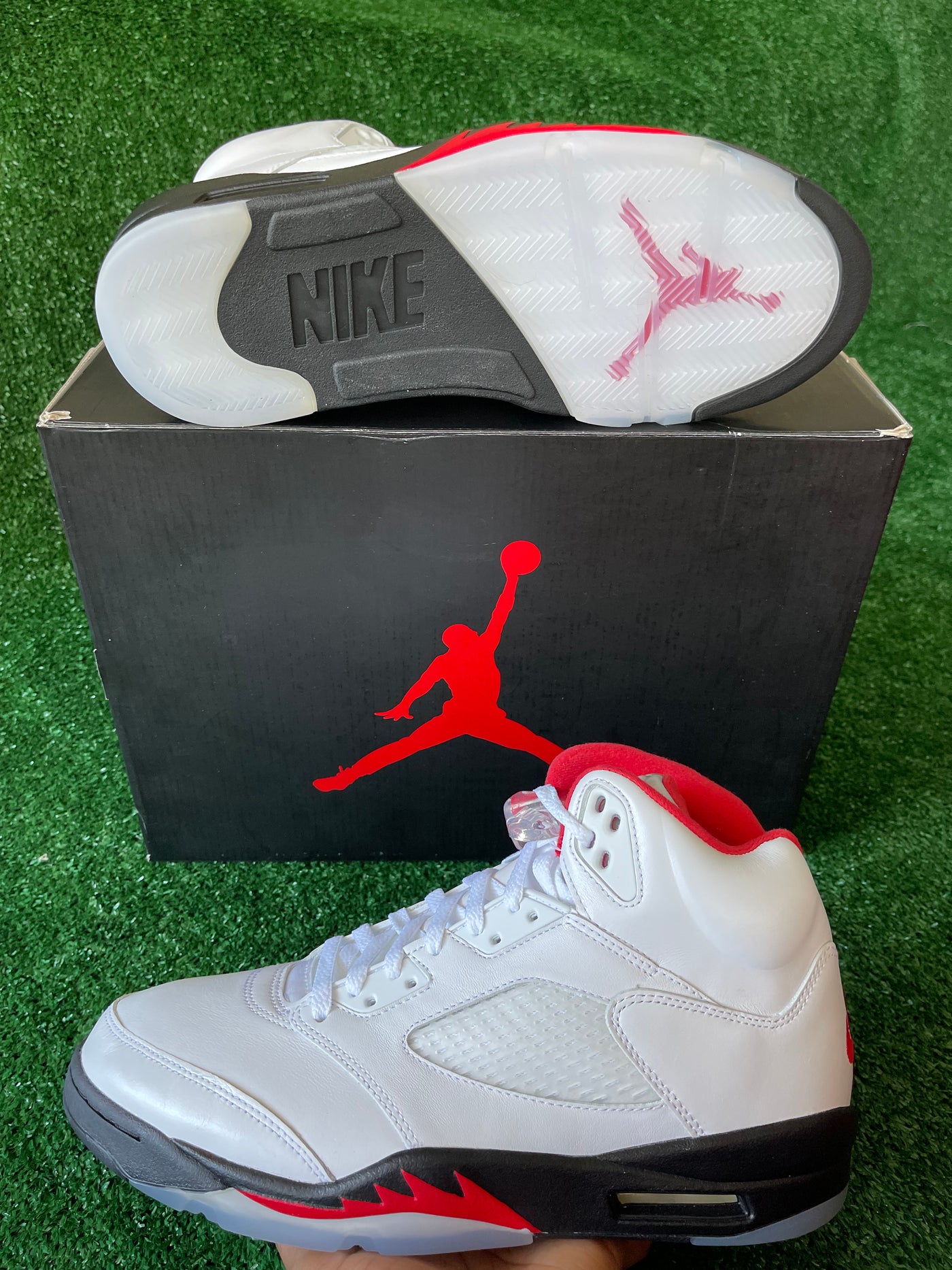 Air Jordan 5 Retro "Fire Red Silver Tongue"