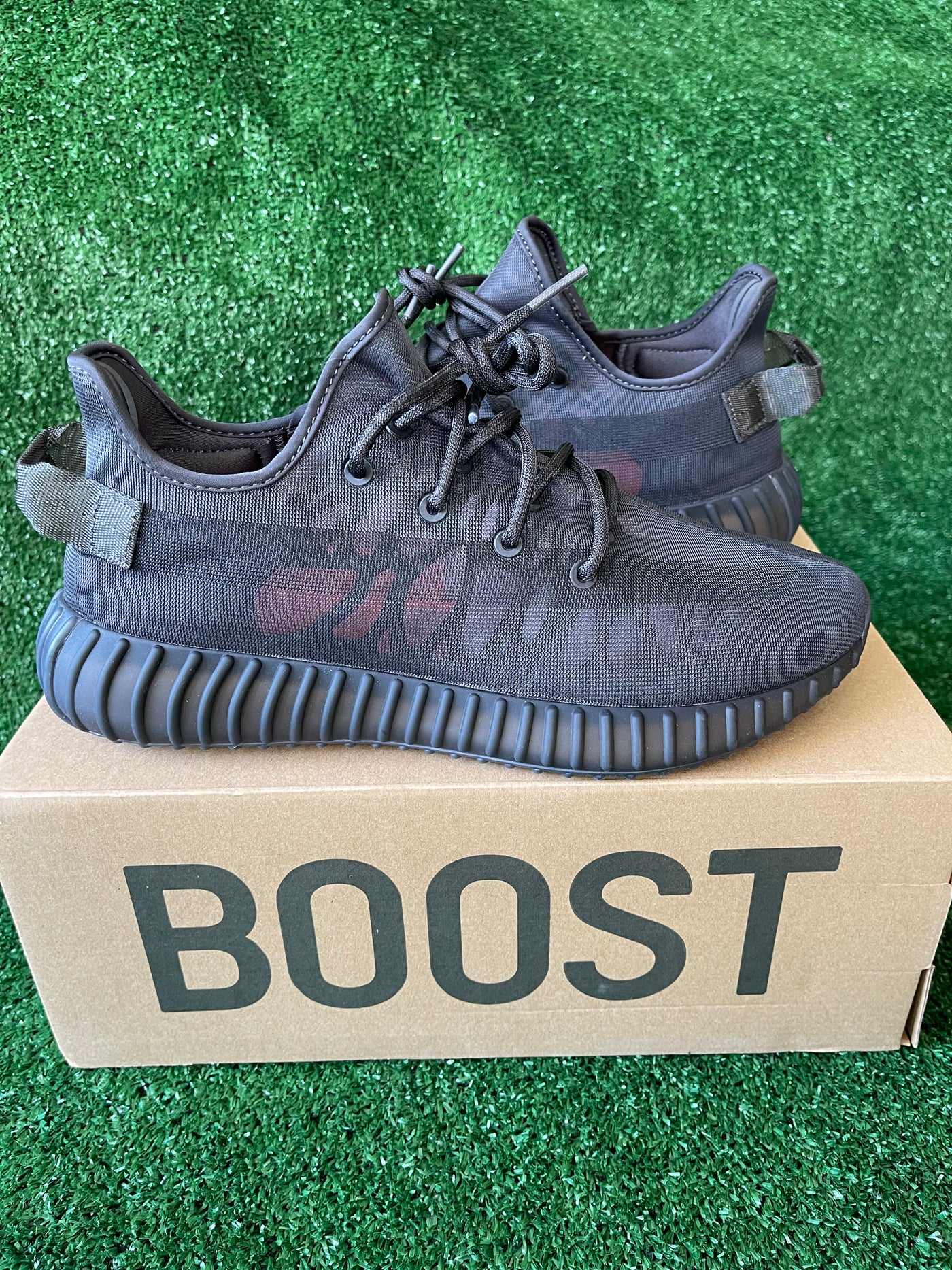 Yeezy Boost 350 "Mono Cinder"