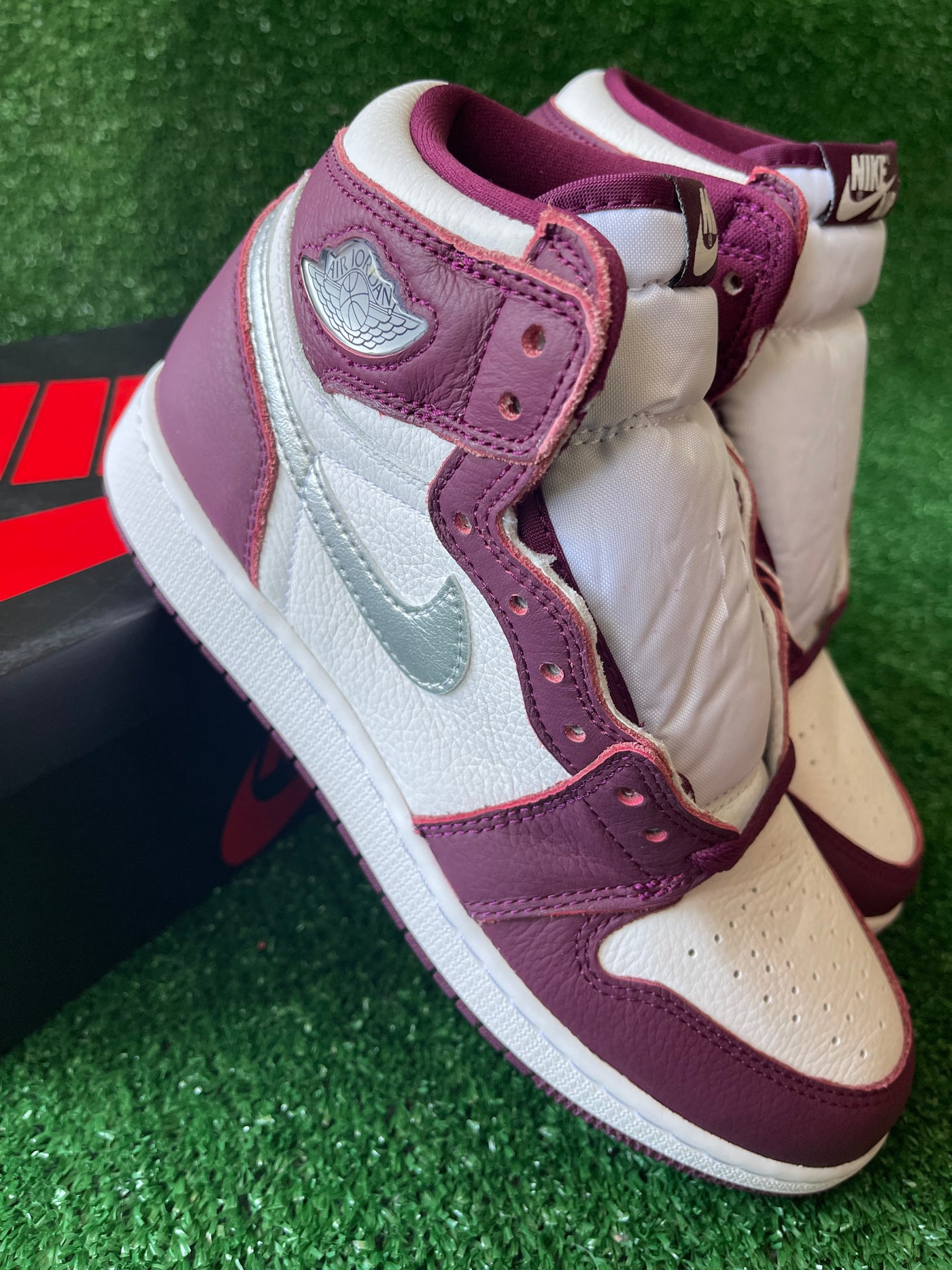 Air Jordan 1 Retro High GS "Bordeaux"