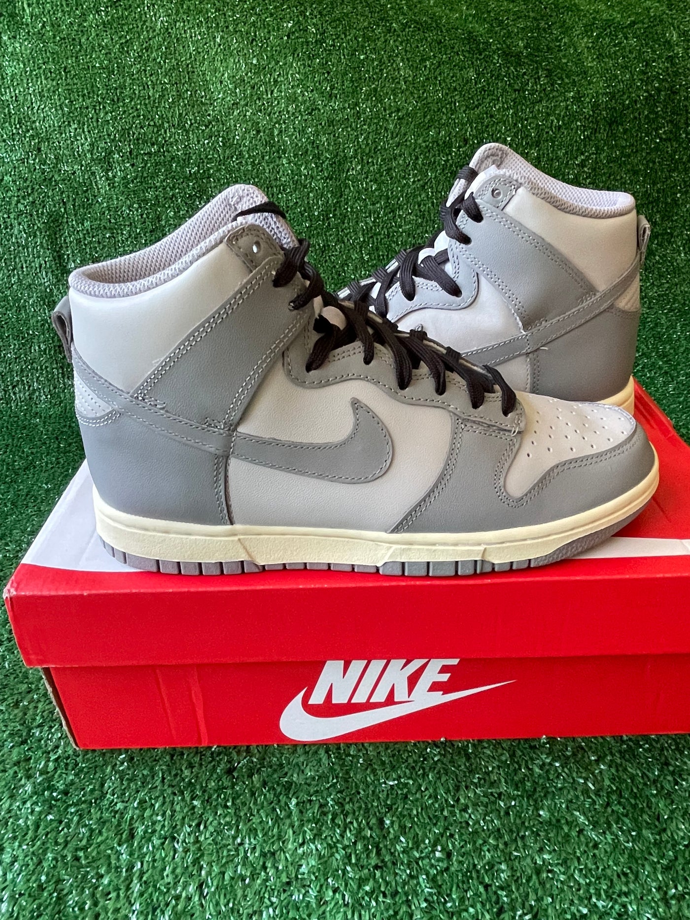 Nike Dunk High (W) "Grey Sail"